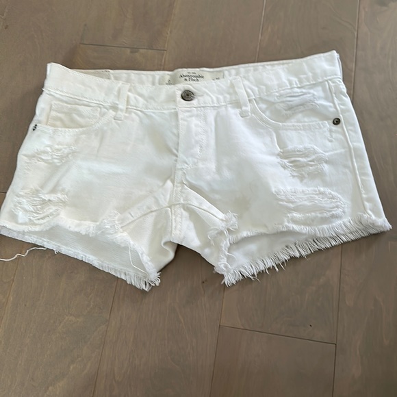 Abercrombie & Fitch Pants - Abercrombie white denim shorts size 0